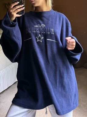 edge Navy Crewneck Pullover with Star Motif
